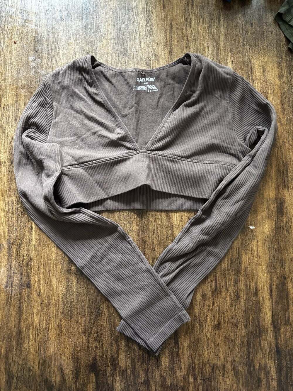 Garage Plunge V-Neck Long Sleeve Crop Top Size M Brown Seamless Ribbed